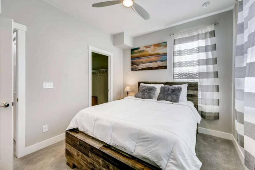 Luxury Oasis! Apartment Denver Exterior photo